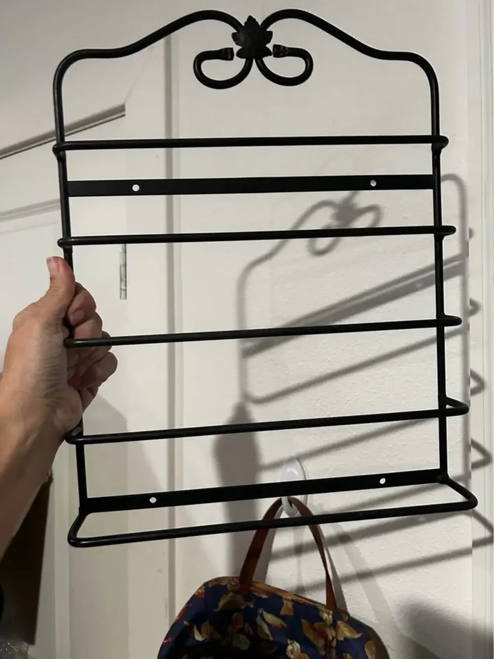 Longaberger Black Metal Wall Mounted magazine jewelry Rack wrought iron